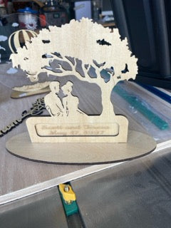 Romantic Couple Under Tree Wooden Display